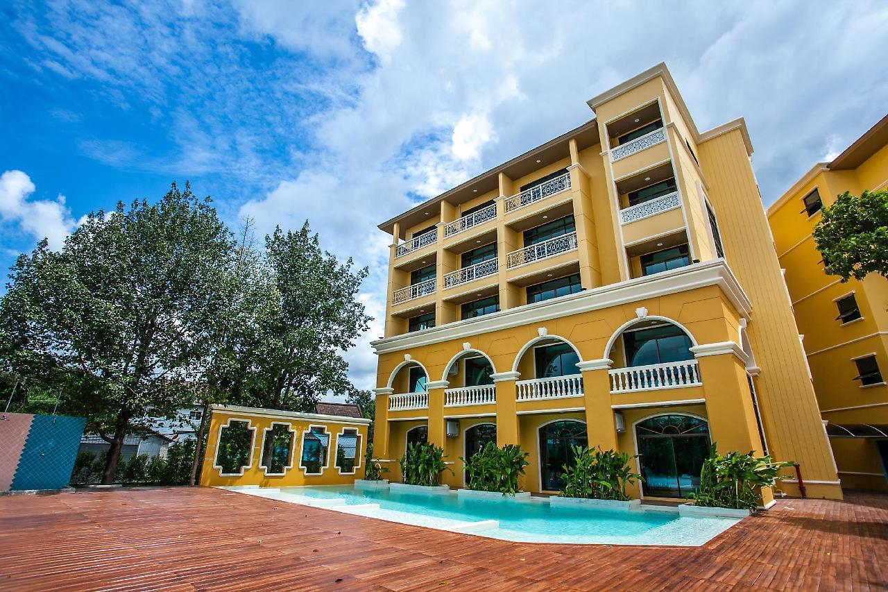 The Pineapple Hotel Krabi Exterior photo