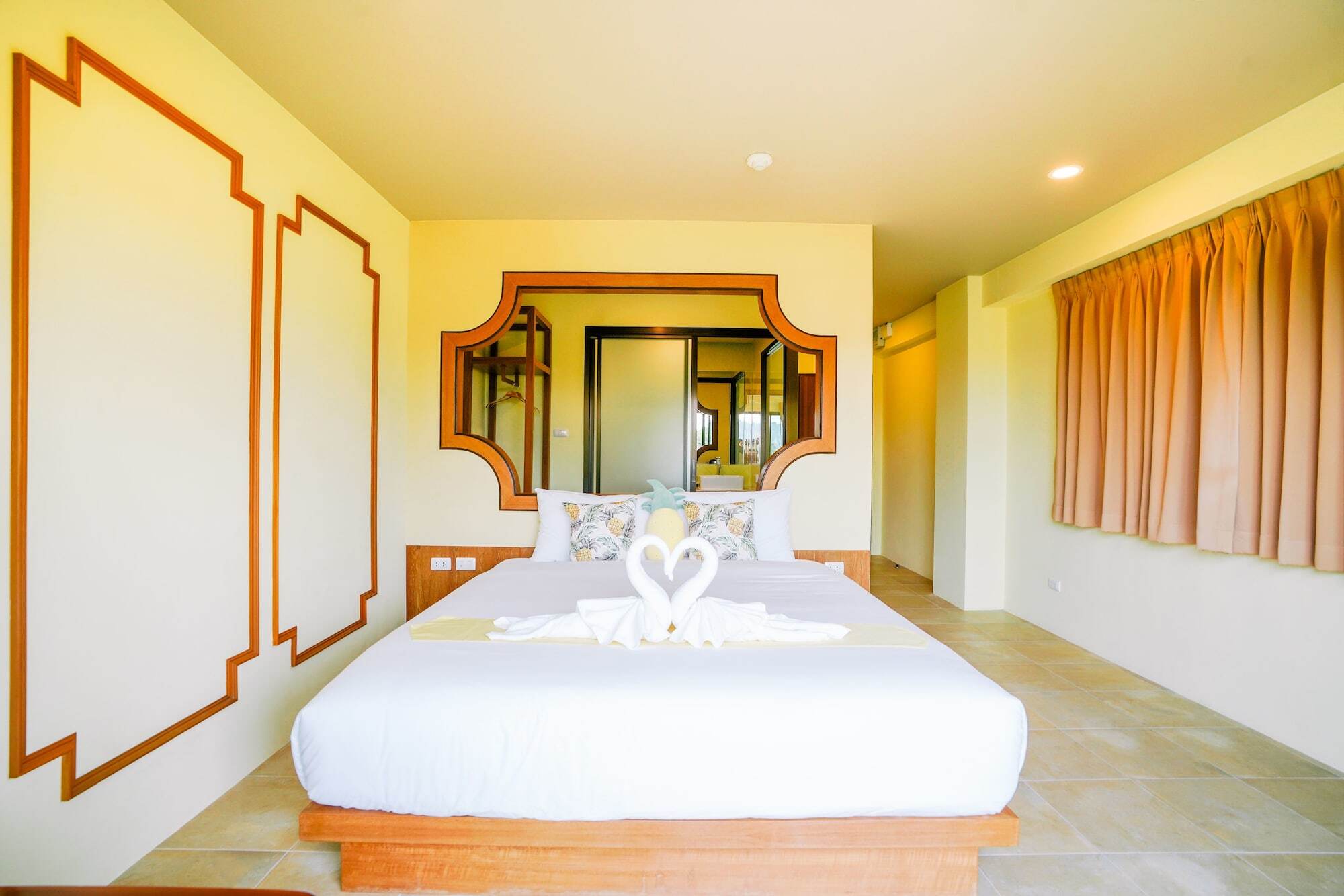 The Pineapple Hotel Krabi Exterior photo